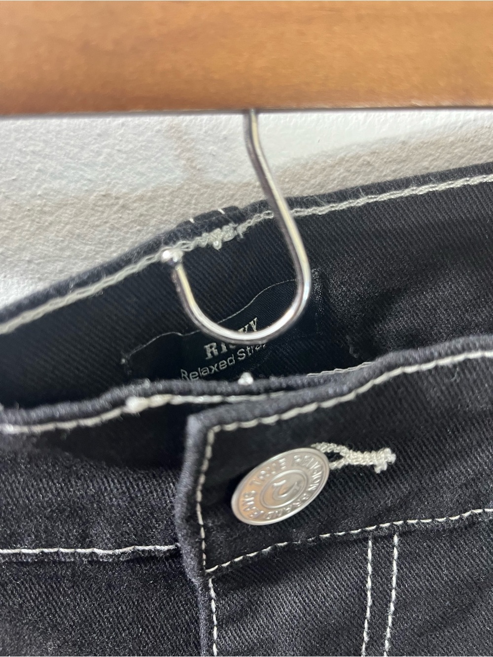 700482 True Religion Ricky Flap Fray Hem Relaxed Shorts Black Sz 36 NWT $119 - Picture 4 of 9